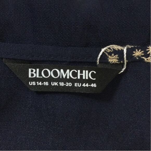 BLOOMCHIC 14-16 1X Plus Navy Blue Rayon Embroidered Boho Blouse Topo NWT b138 - Picture 6 of 8
